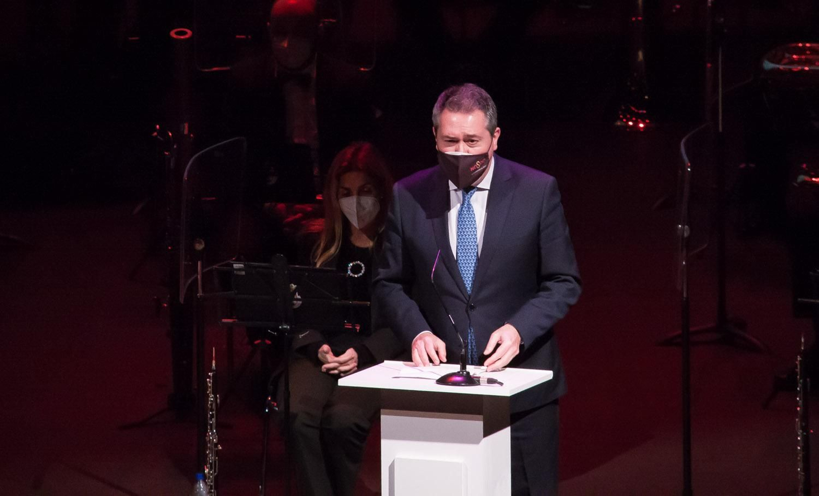 Presentada "Cuaresma en Sevilla"  en el Teatro Lope de Vega