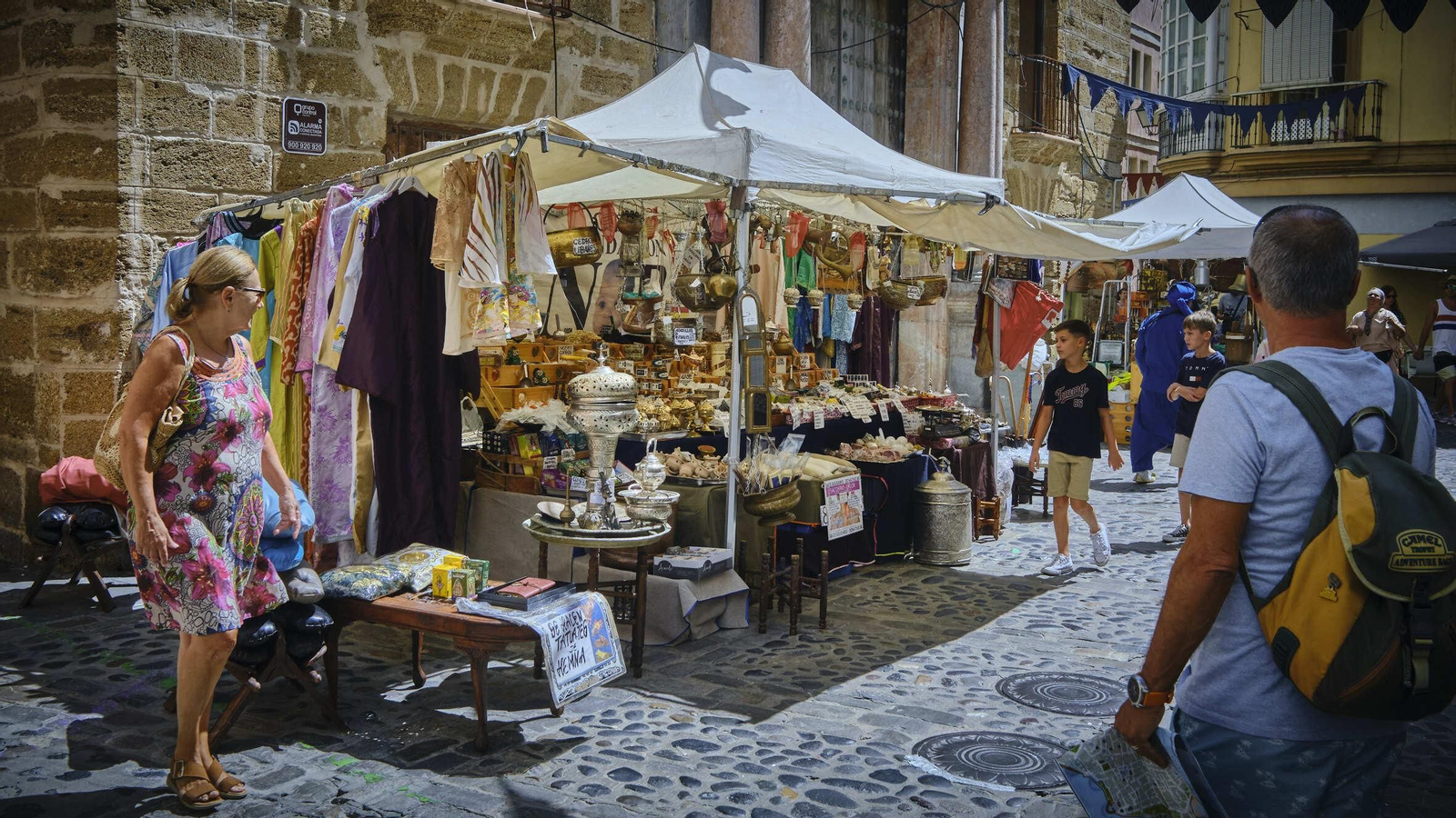 Inauguración del Mercado Andalusí de Cádiz .