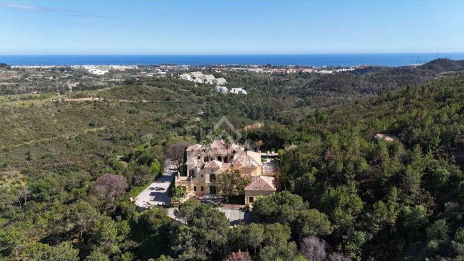Desde el aire, la finca.