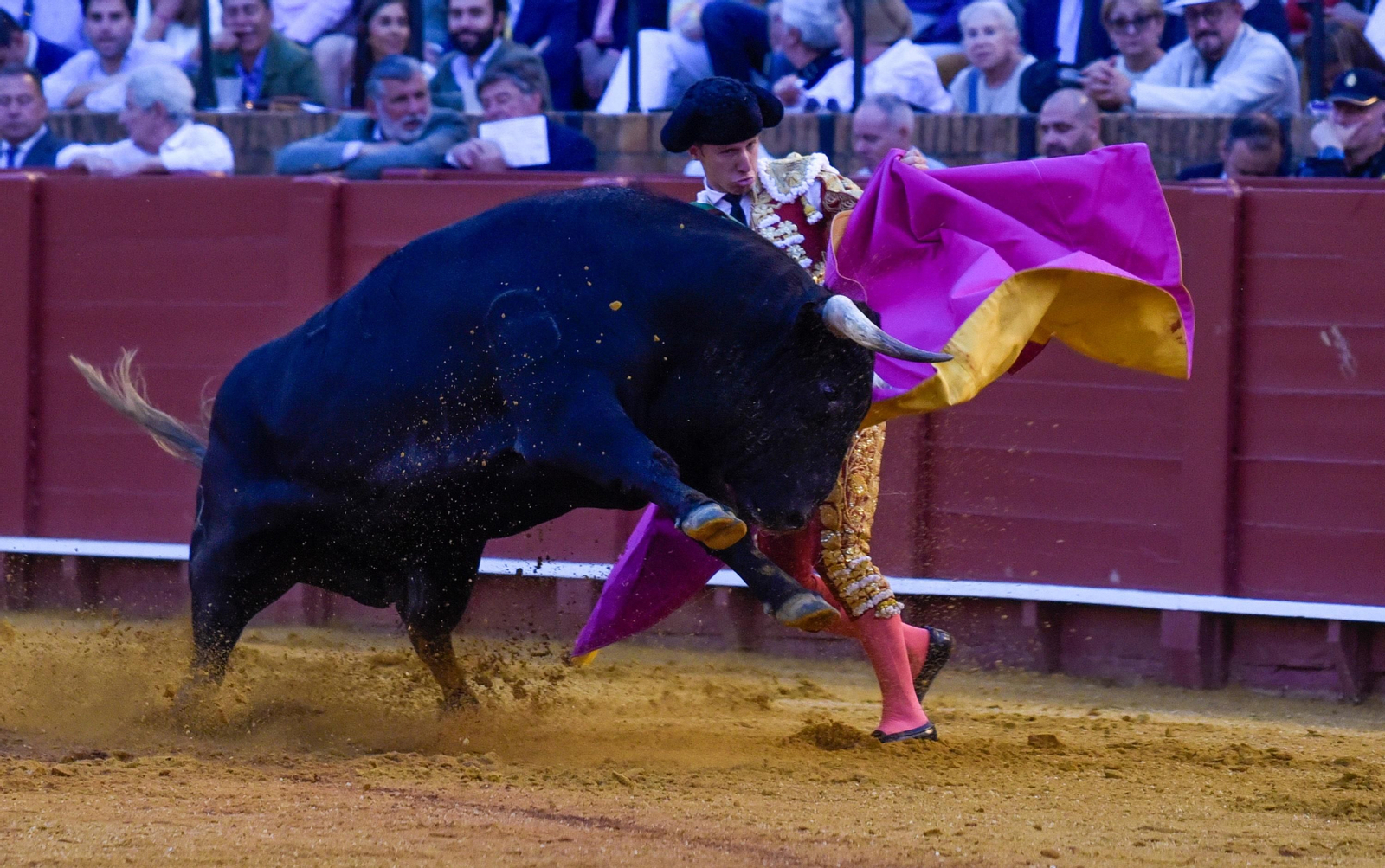 La segunda del abono de la Real Maestranza, en imágenes