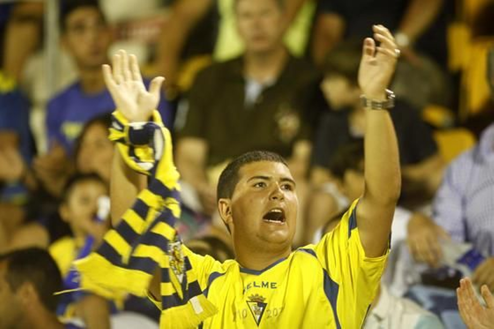 Un aficionado entregado a su equipo. 

Foto: Jesus Marin