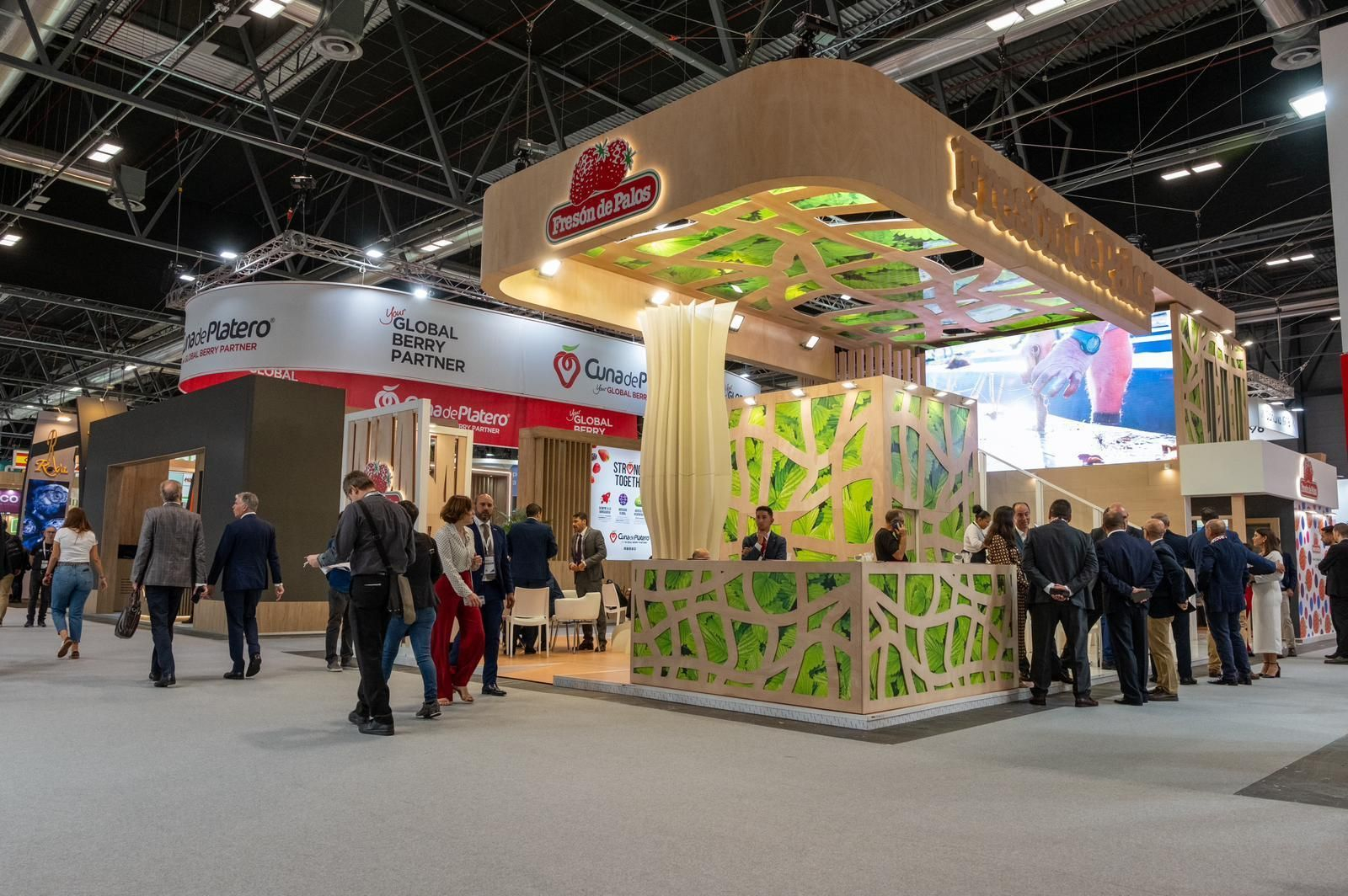 Imágenes de la participación de Huelva en la primera jornada de Fruit Attraction 2024