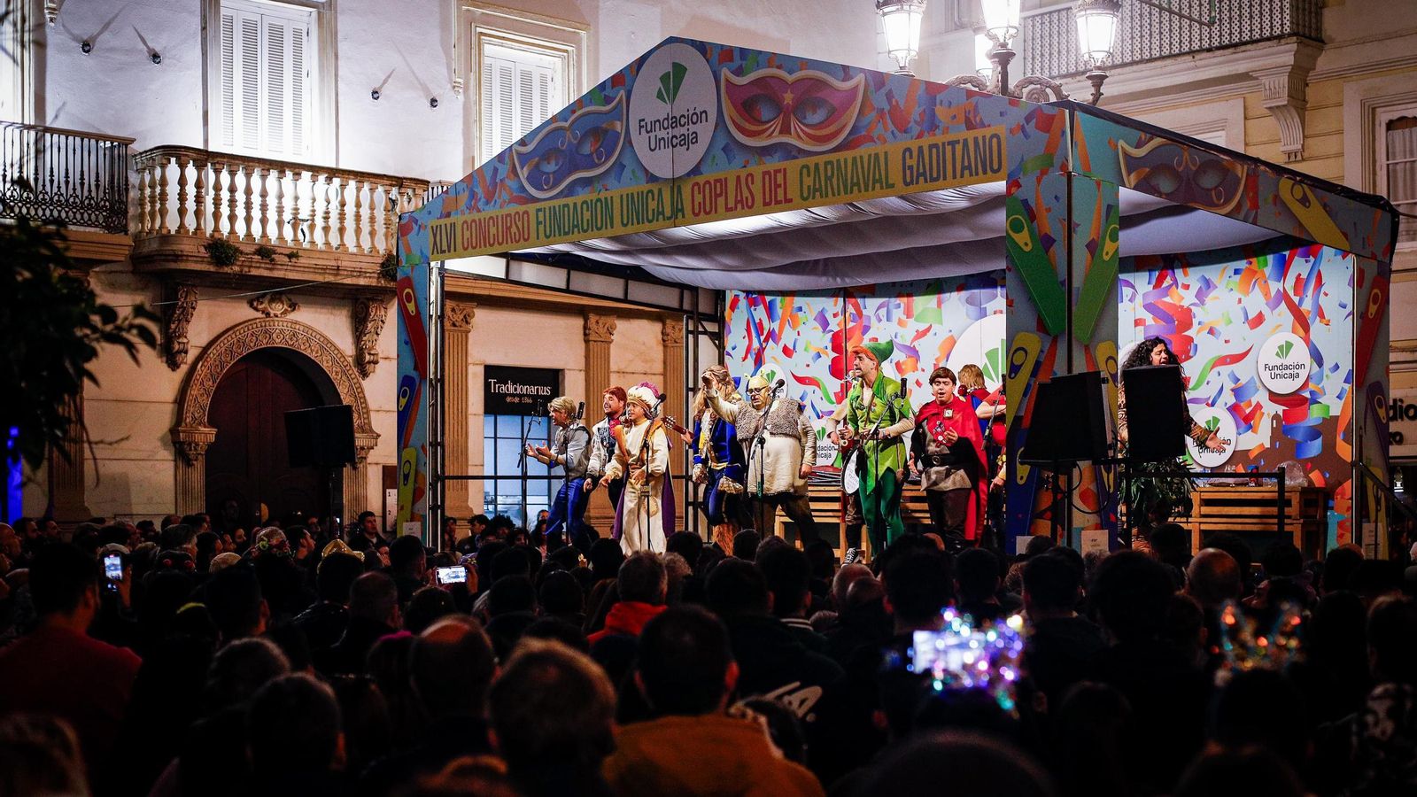 Las mejores imágenes del Lunes del Carnaval de Cádiz 2025