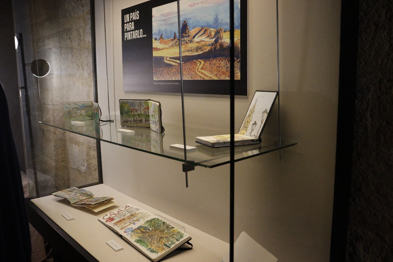 Las mejores imágenes de la exposición 'El Arte de Viajar o Viajar con Arte' en Córdoba