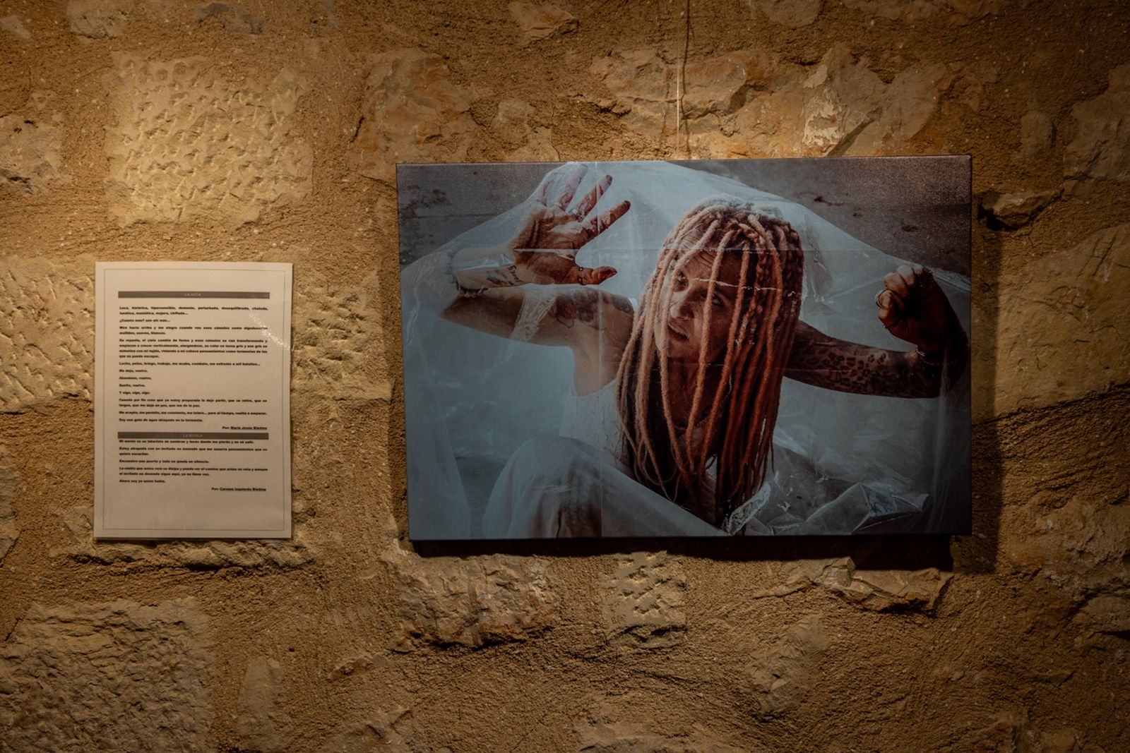 Una mirada al alma en blanco y negro: la exposición de fotografía que conmueve a Jaén, en imágenes