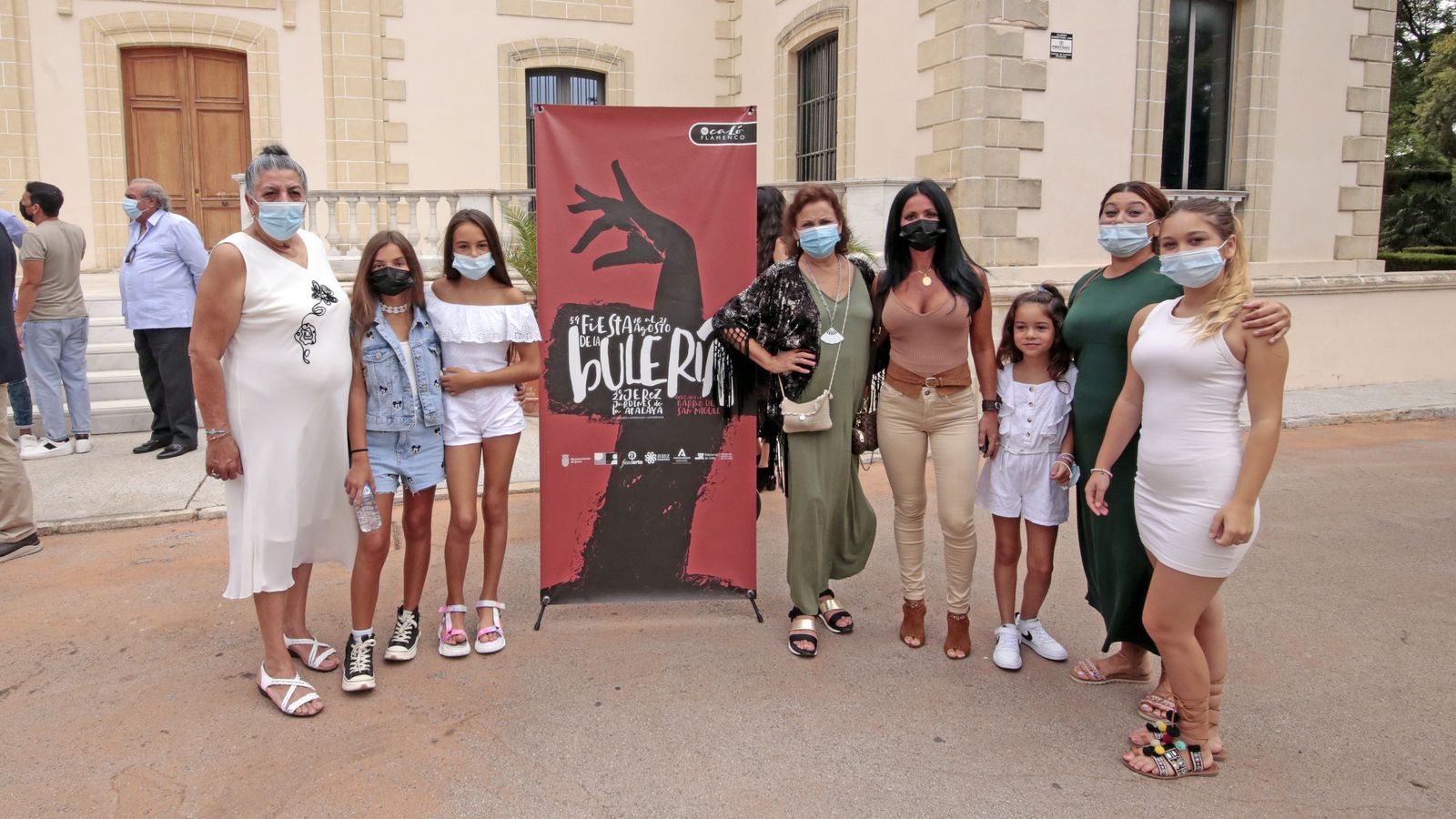 Ana María López y Juana la del Pipa, junto a Esther Aranda y Manuela Núñez.