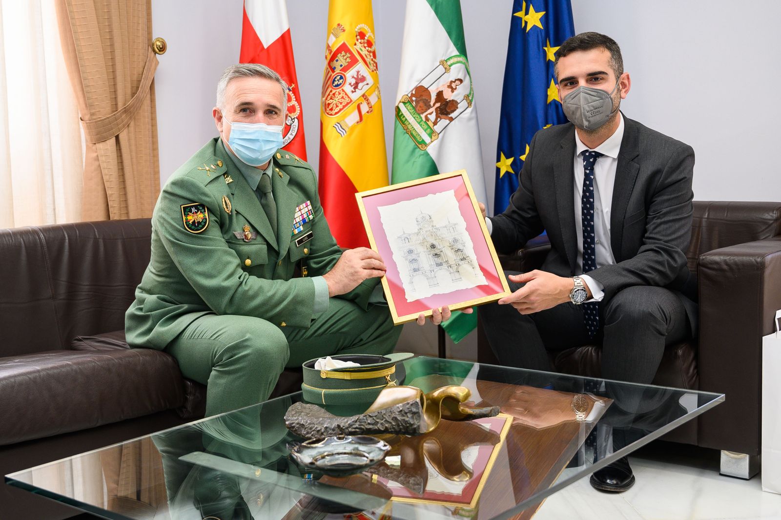 Almería se despide del general Marcos Llago
