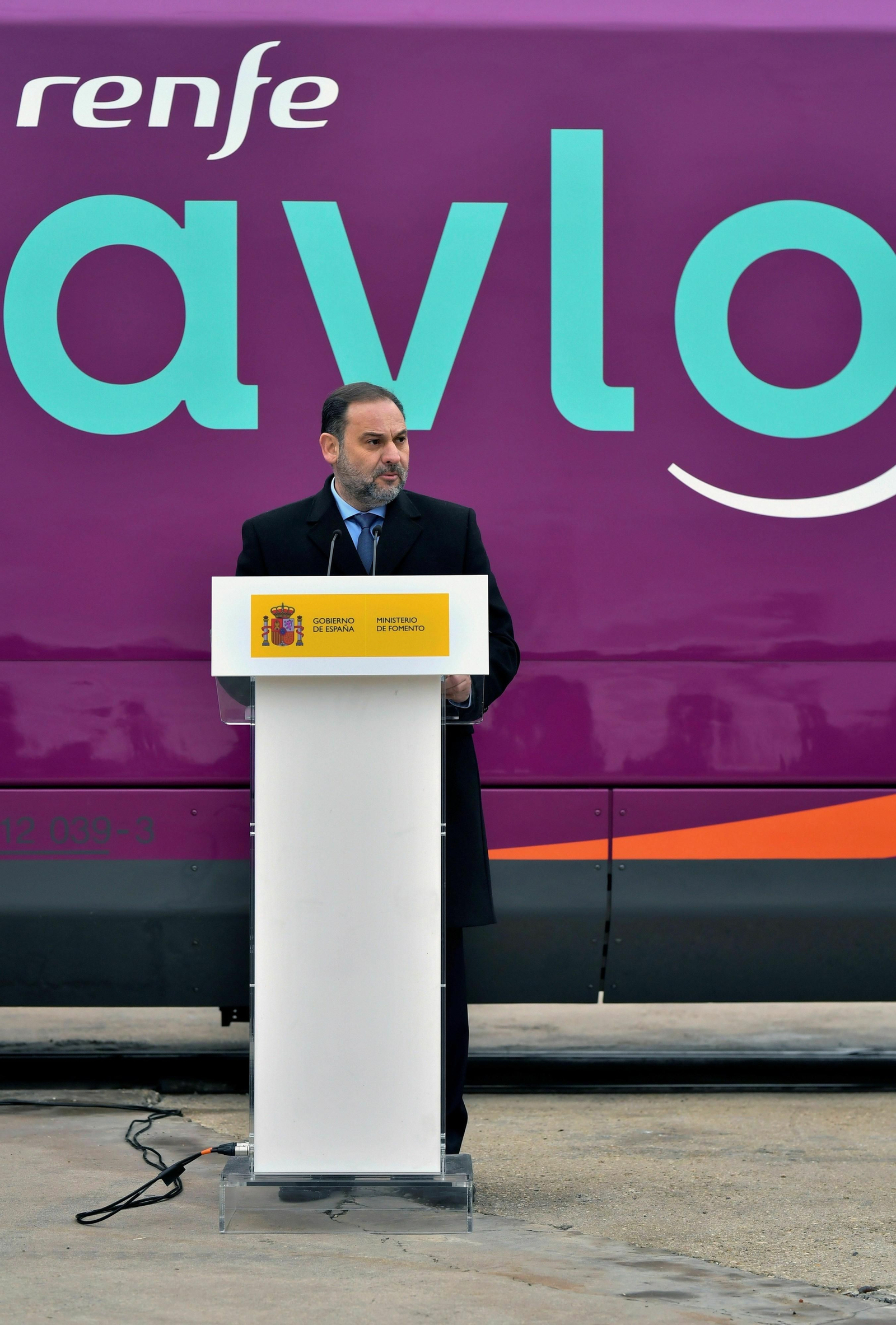 Fotos de la presentación del AVE 'Low Cost' de Renfe: Avlo