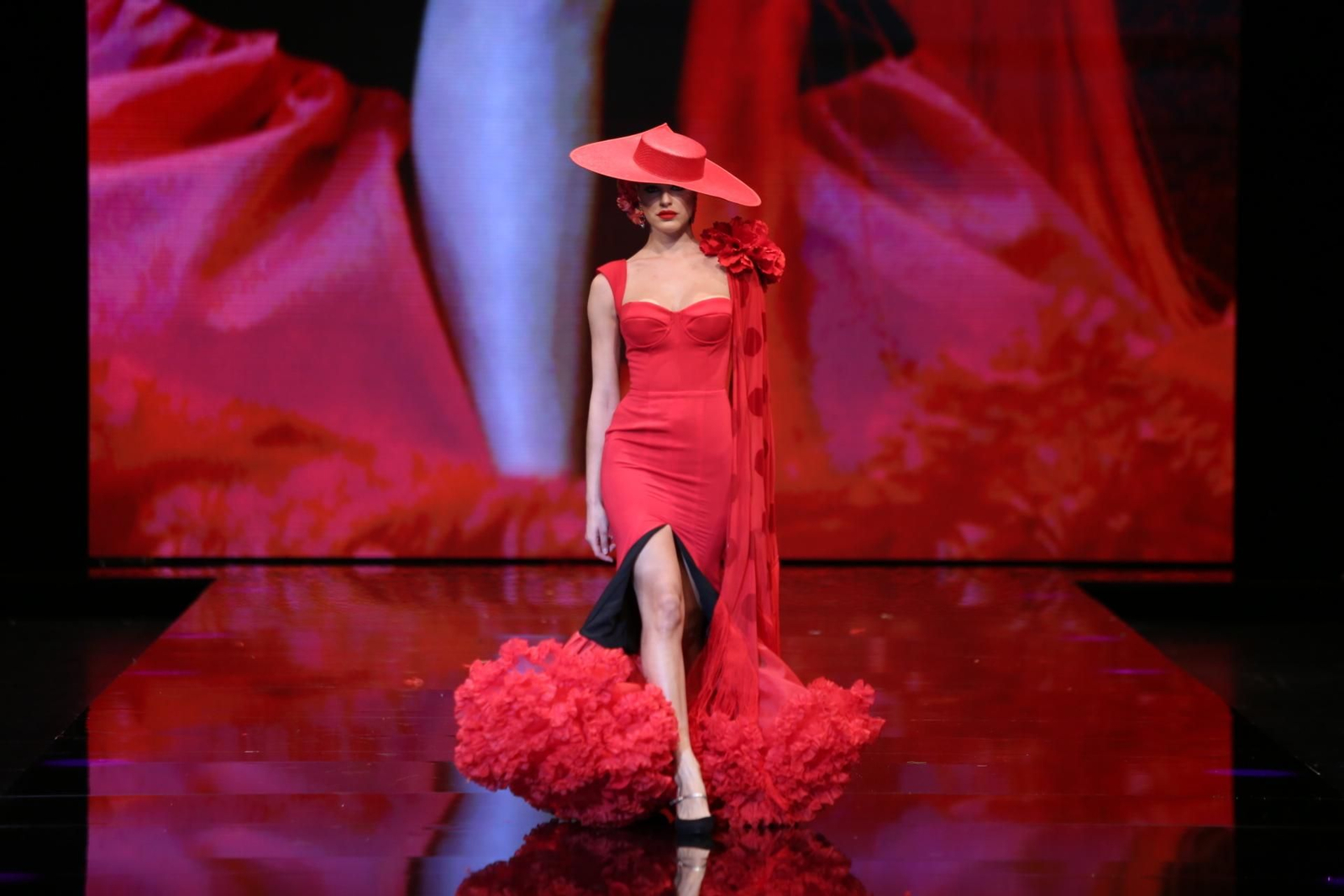 Verónica de la Vega en SIMOF 2019, fotos del desfile