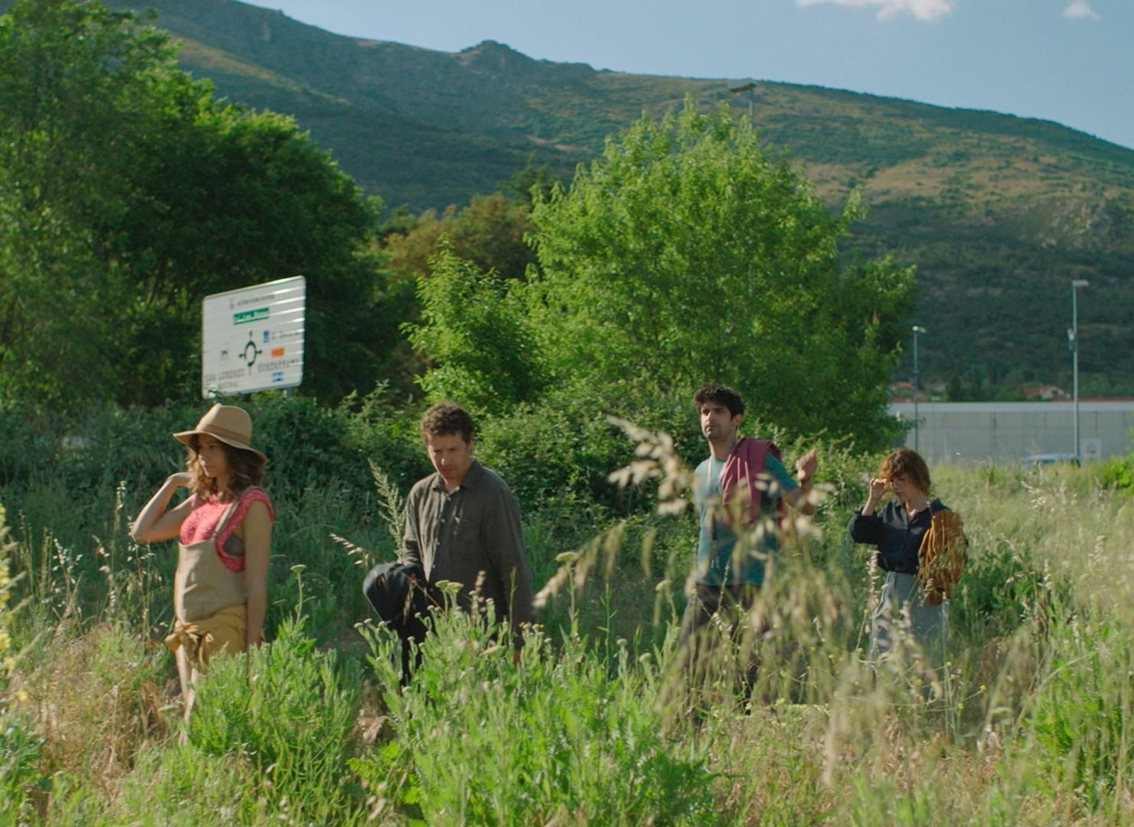Irene Escolar, Vito Sanz, Francesco Carril y Itsaso Arana en una imagen del filme.