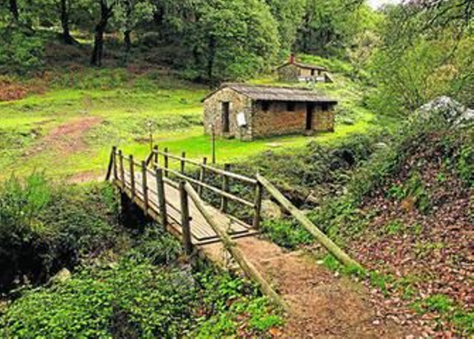Una de las edificaciones del poblado.
