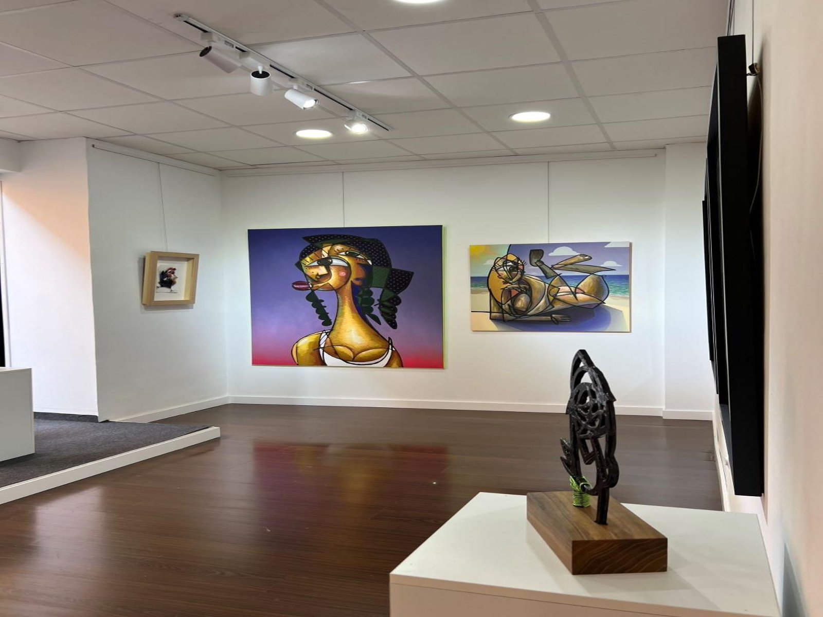Así es Rampa: la nueva galería de arte contemporáneo con obras de Belin en el centro de Linares