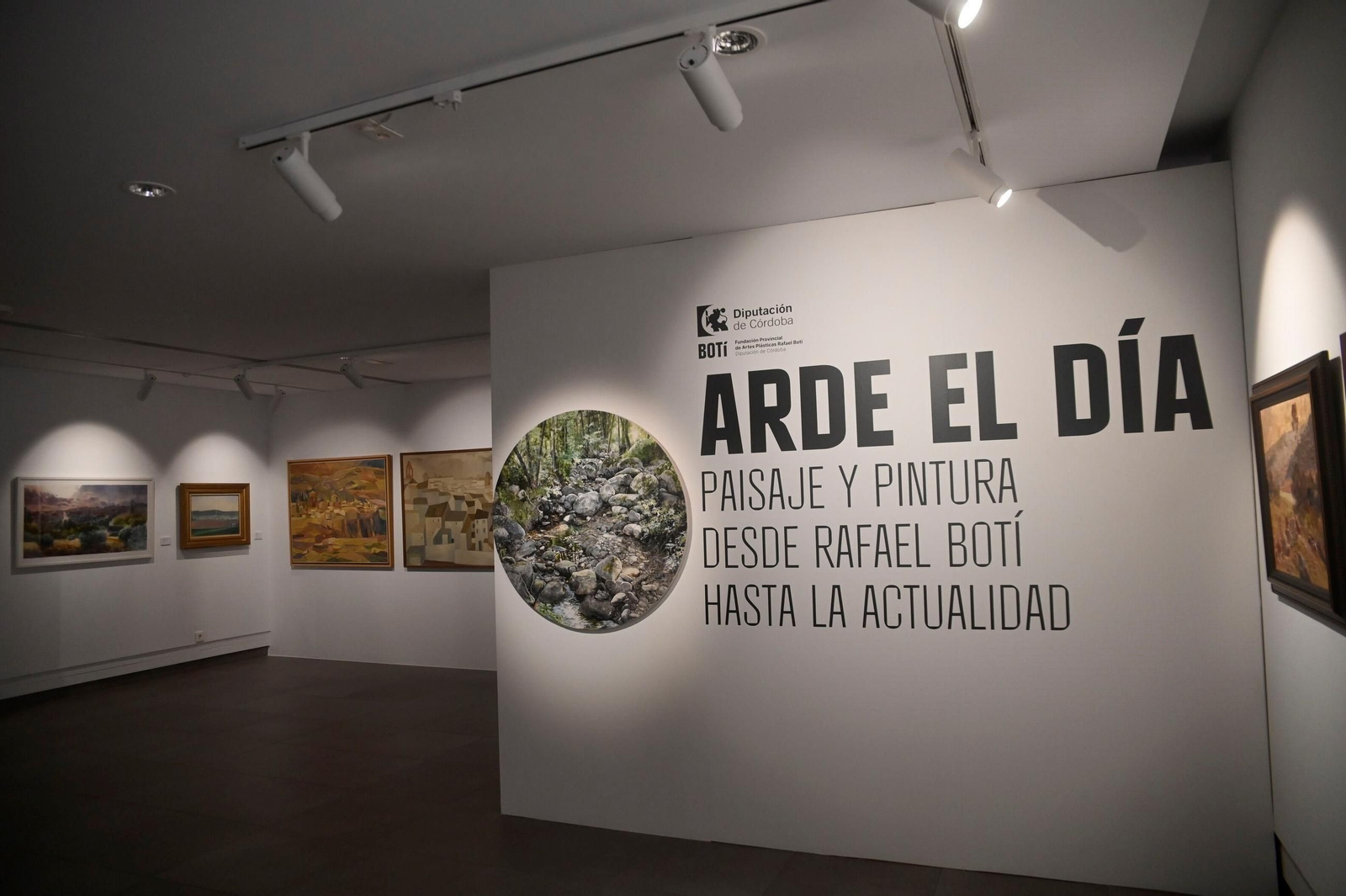 Un paseo en imágenes por la exposición 'Arde el día' del Centro de Arte Rafael Botí de Córdoba