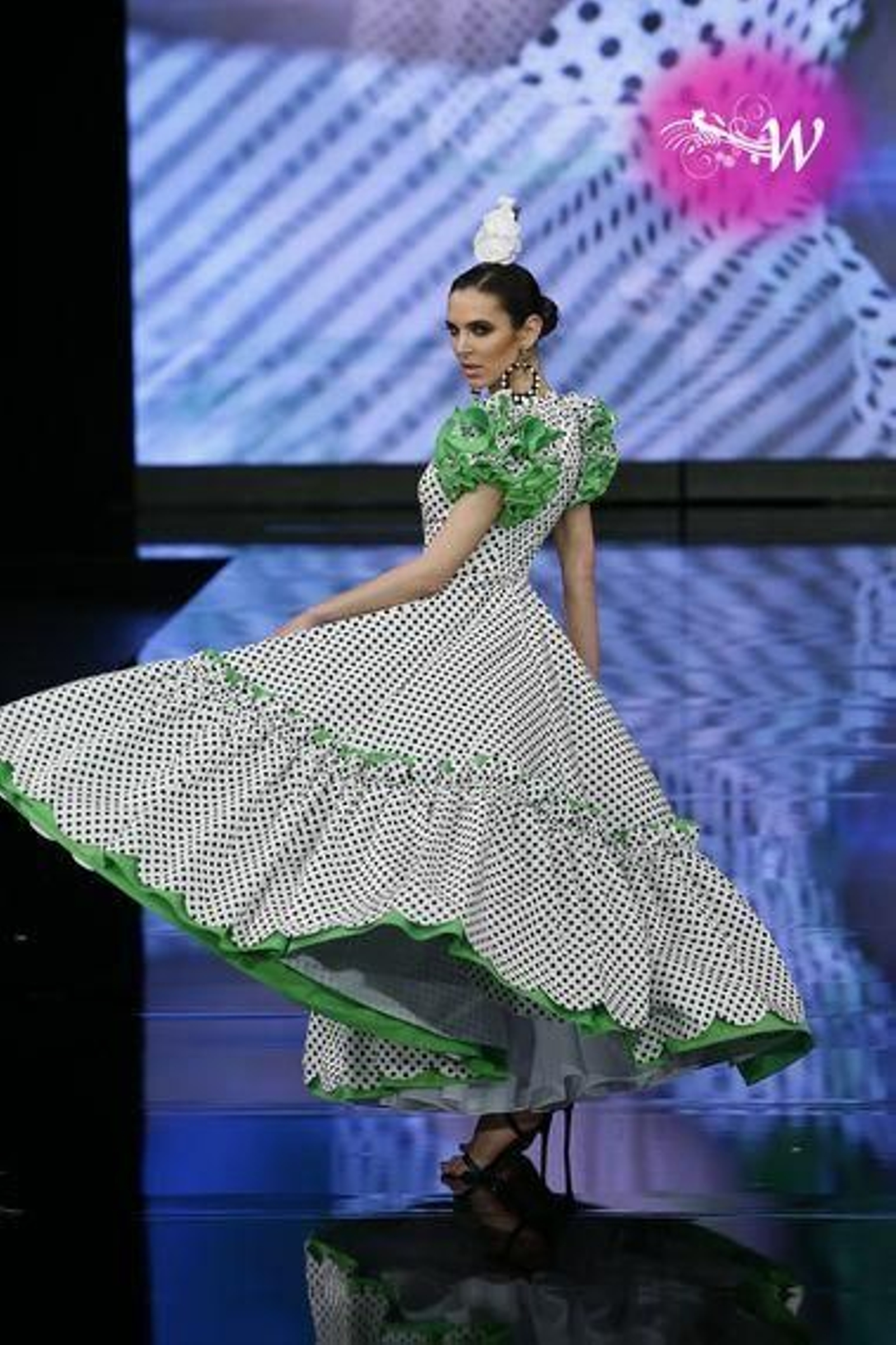 Cristo Báñez vuelve a SIMOF para presentar su colección de flamenca 2020, todas las fotos