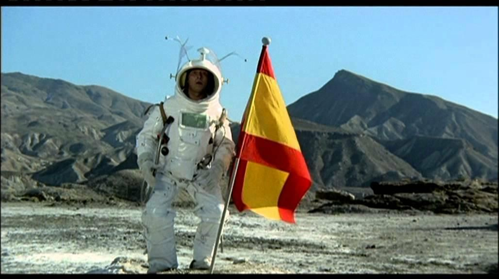 Tony Leblanc a su llegada a lo que cree que es la Luna