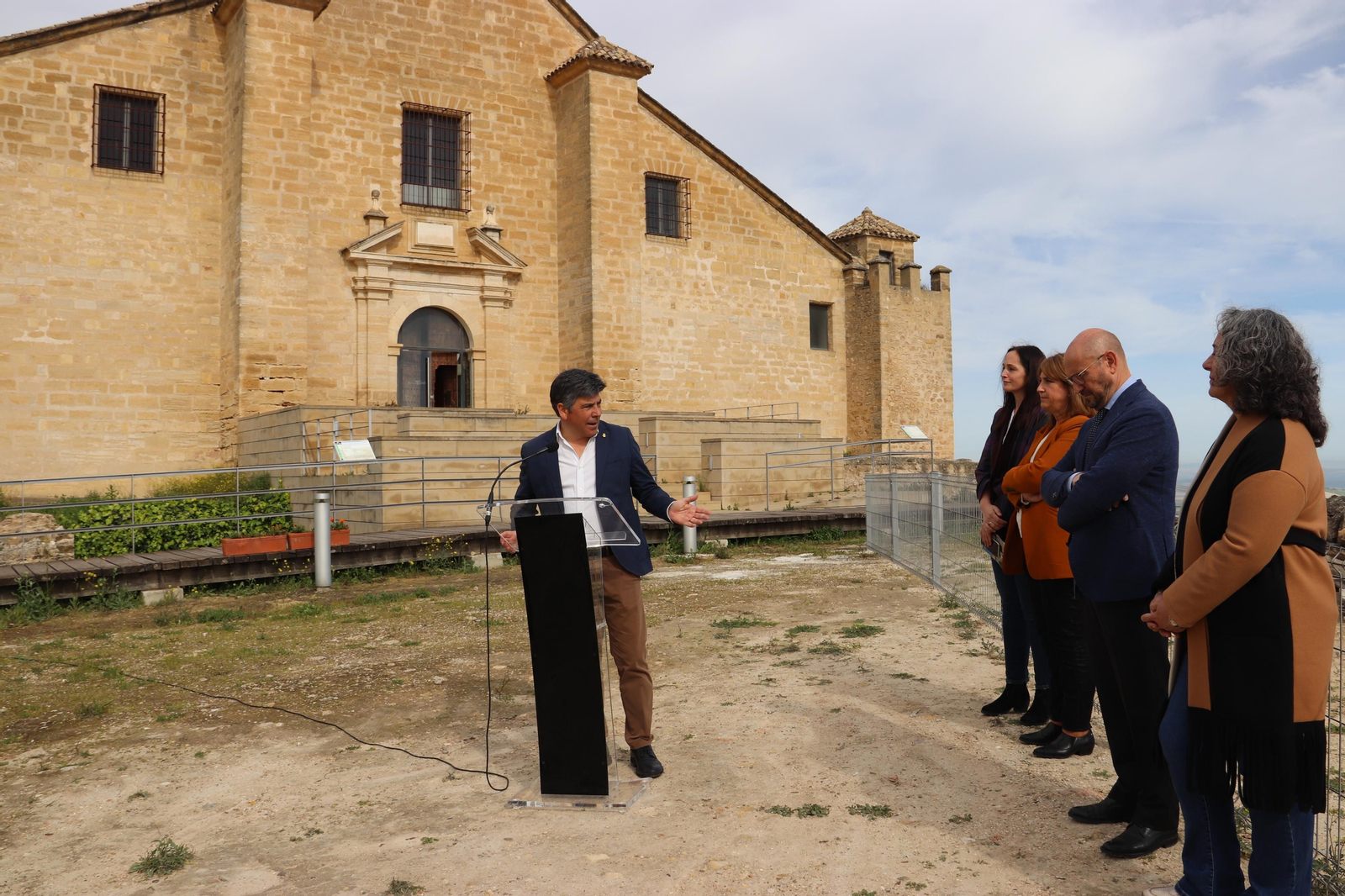 Un recorrido en imágenes por el yacimiento arqueológico del cerro del Castillo de Montilla