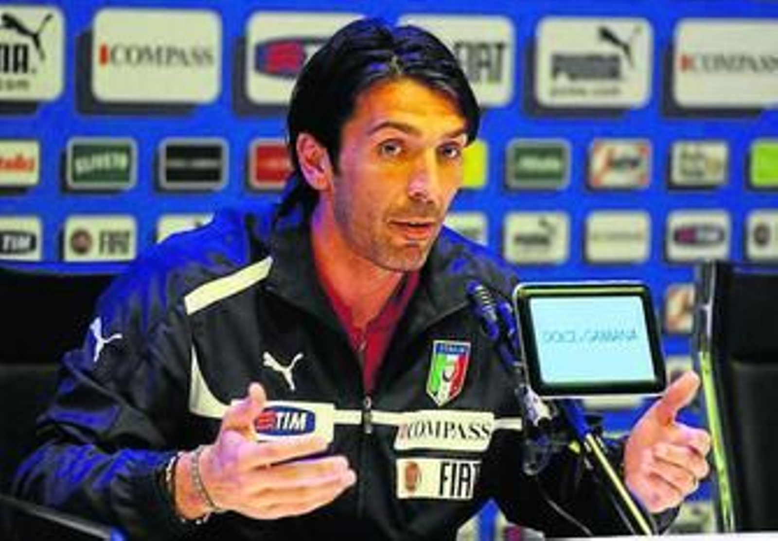 La justicia italiana pretende interrogar al capitán Gianluigi Buffon.