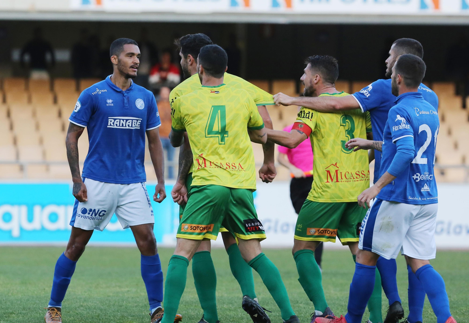 Imágenes del Partido XerezDFC -Los Barrios en Chapín