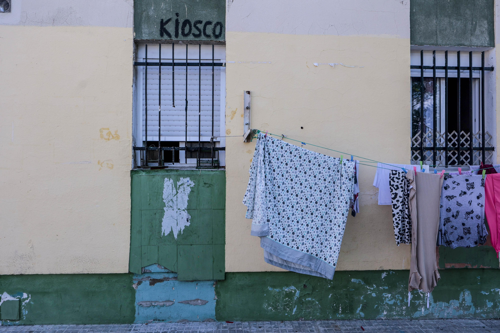 Así se vive en el Polígono Sur, el barrio más pobre de España