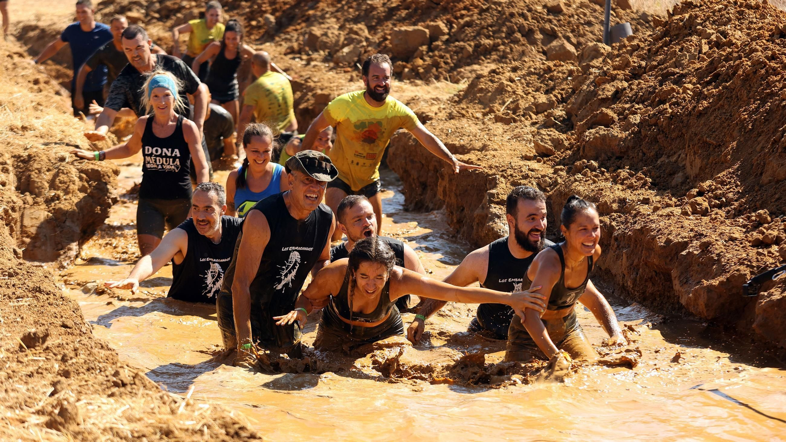 Búscate en la VII Carrera del Barro en La Barca