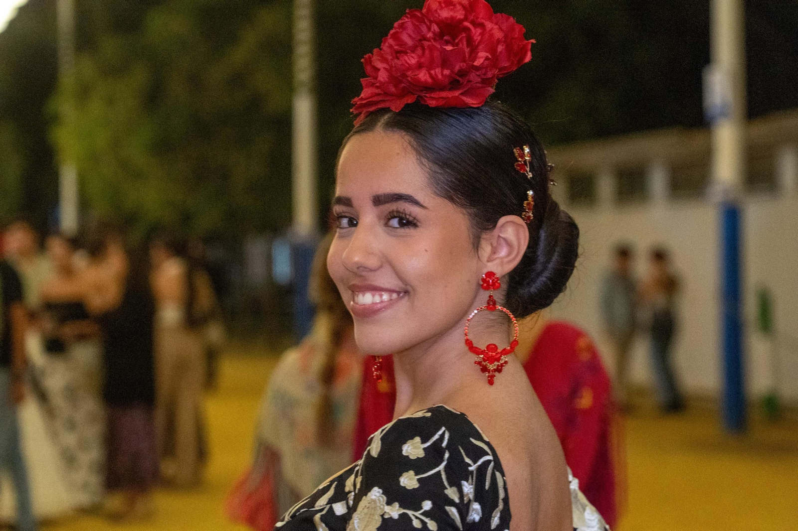 Imágenes del ambiente del ambiente de la noche del domingo en la Feria de Otoño y del Caballo 2025 de Huelva