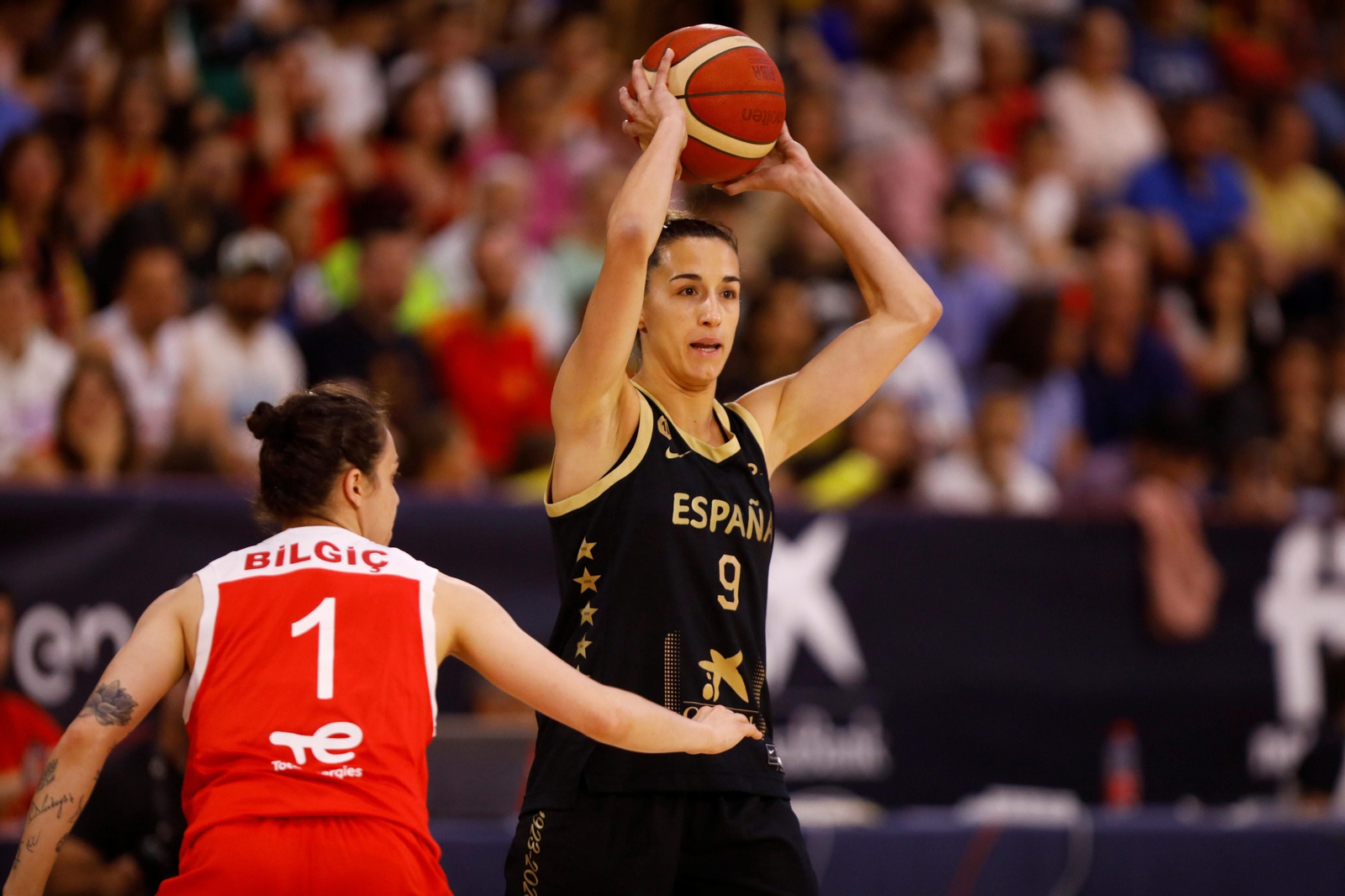 Las mejores fotos del triunfo de la selección española femenina de baloncesto sobre Turquía en Córdoba