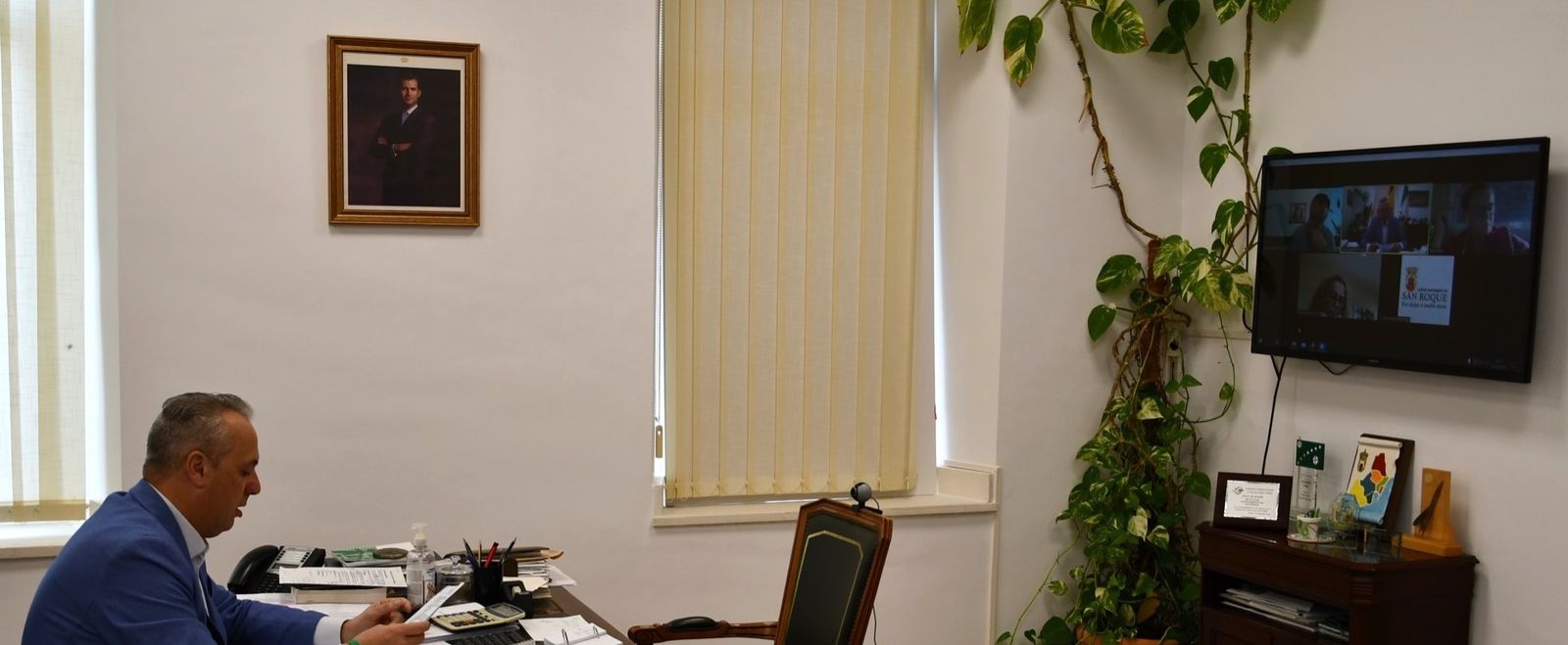 El alcalde, durante la vídeo-conferencia de este viernes