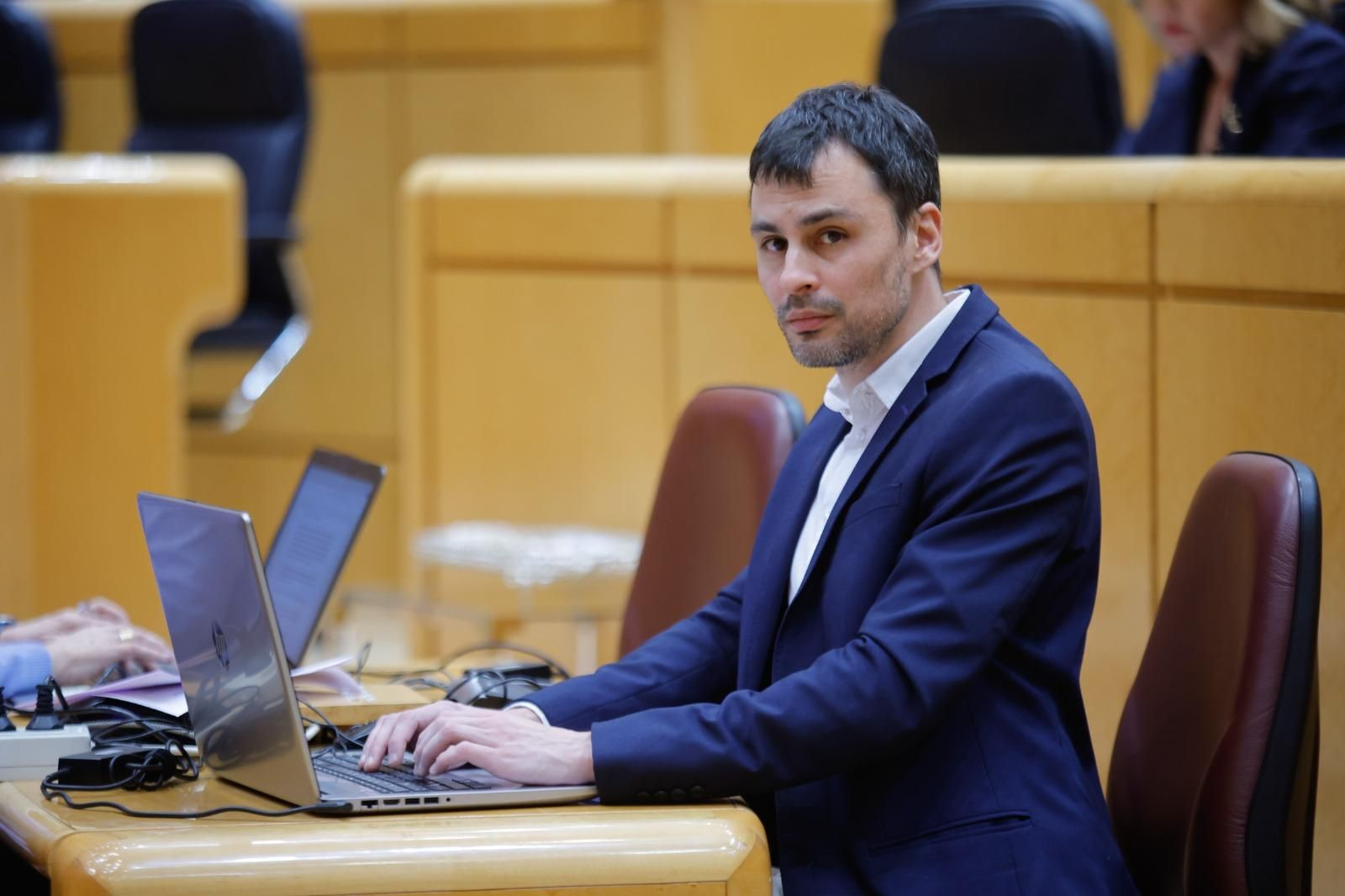El garruchero Álex Muñoz en el Senado durante una de las sesiones de control al Gobierno.