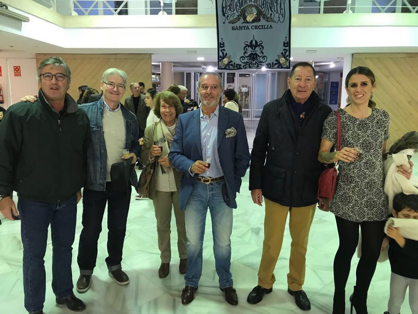 Luis Gómez Macpherson, Juan Carlos Busuti, Keka Raffo, Eduardo Ruiz-Golluri, Javier Parra y María Fernández Lizaso.