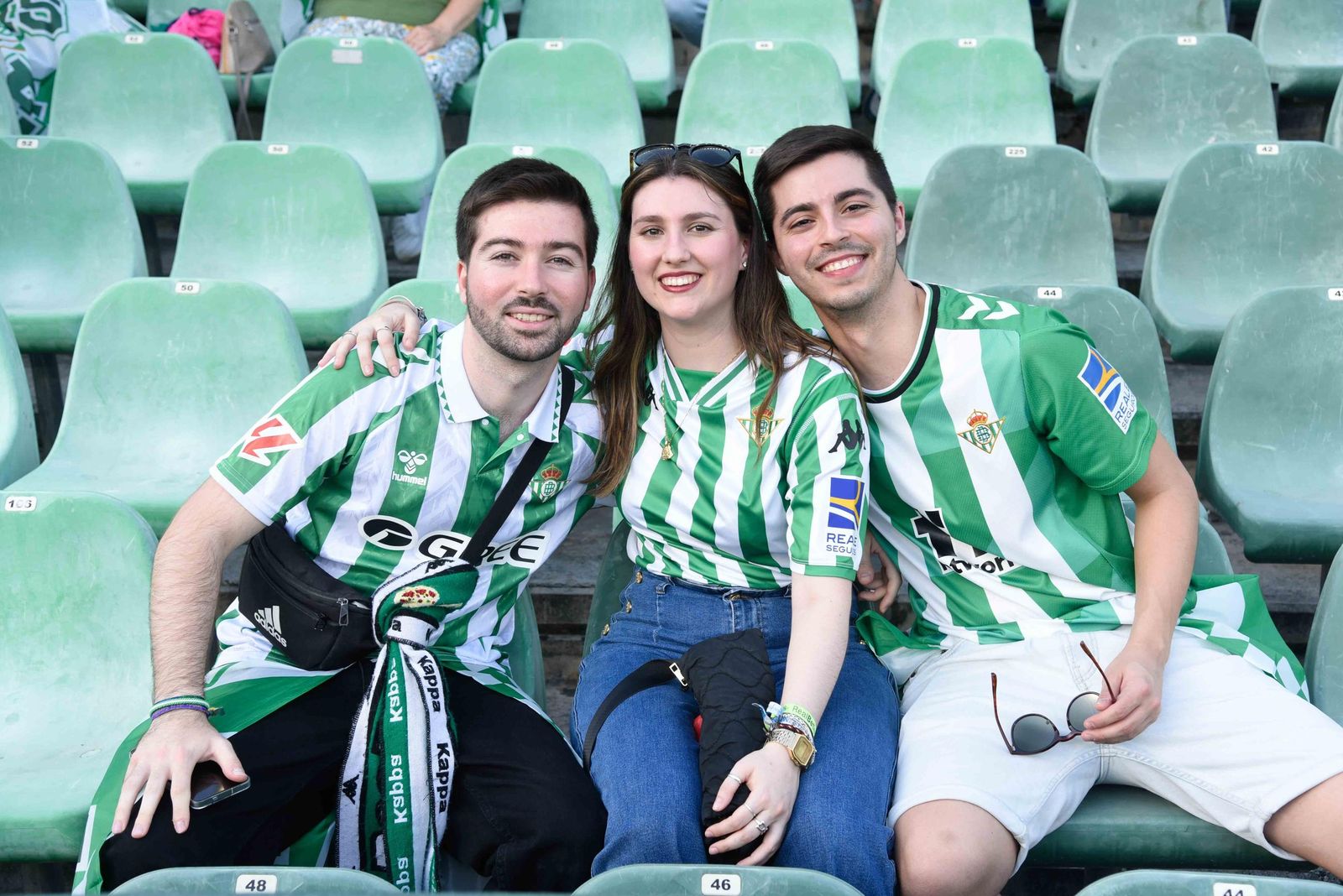 Las fotos de la afición del Betis en el Villamarín