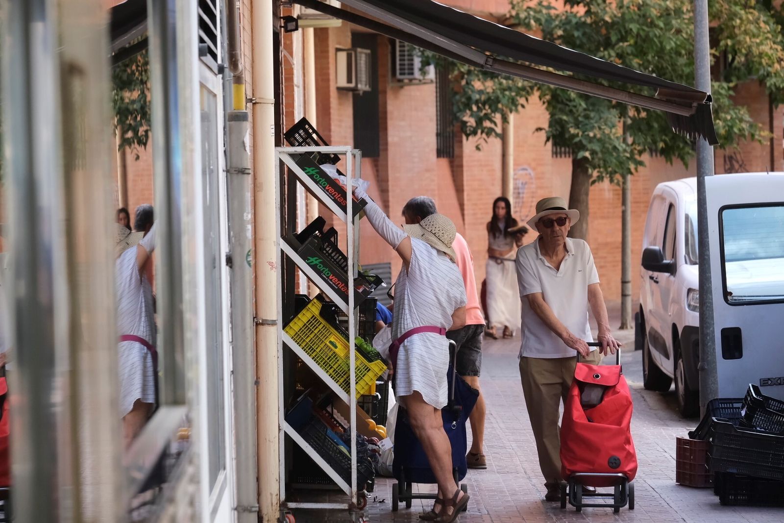 Un día de agosto en el barrio cordobés de Santa Rosa, en imágenes
