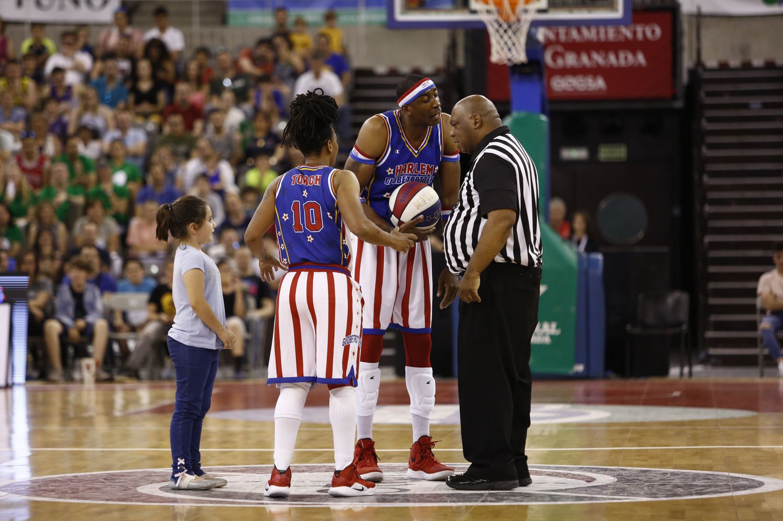 El espectáculo de los Globetrotters inunda el Palacio de Deportes