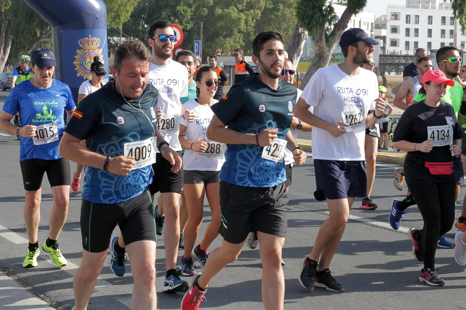 Imágenes de la Carrera Solidaria Ruta 091 organizada por la Policía Nacional