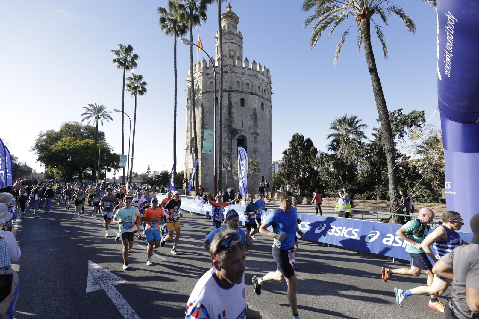 Búscate en el Zurich Maratón de Sevilla 2025