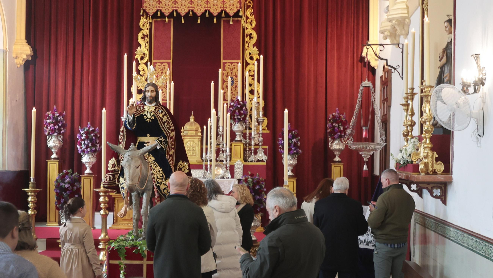 Imágenes de los Besapiés y Besamanos del segundo domingo de Cuaresma en Jerez