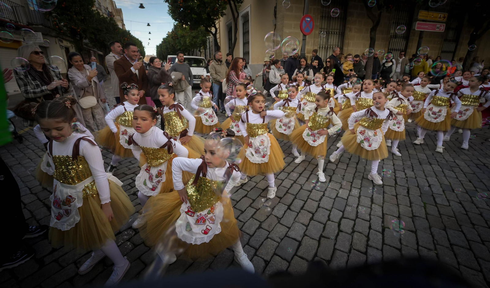 Imágenes del pasacalles Cascanueces en Jerez