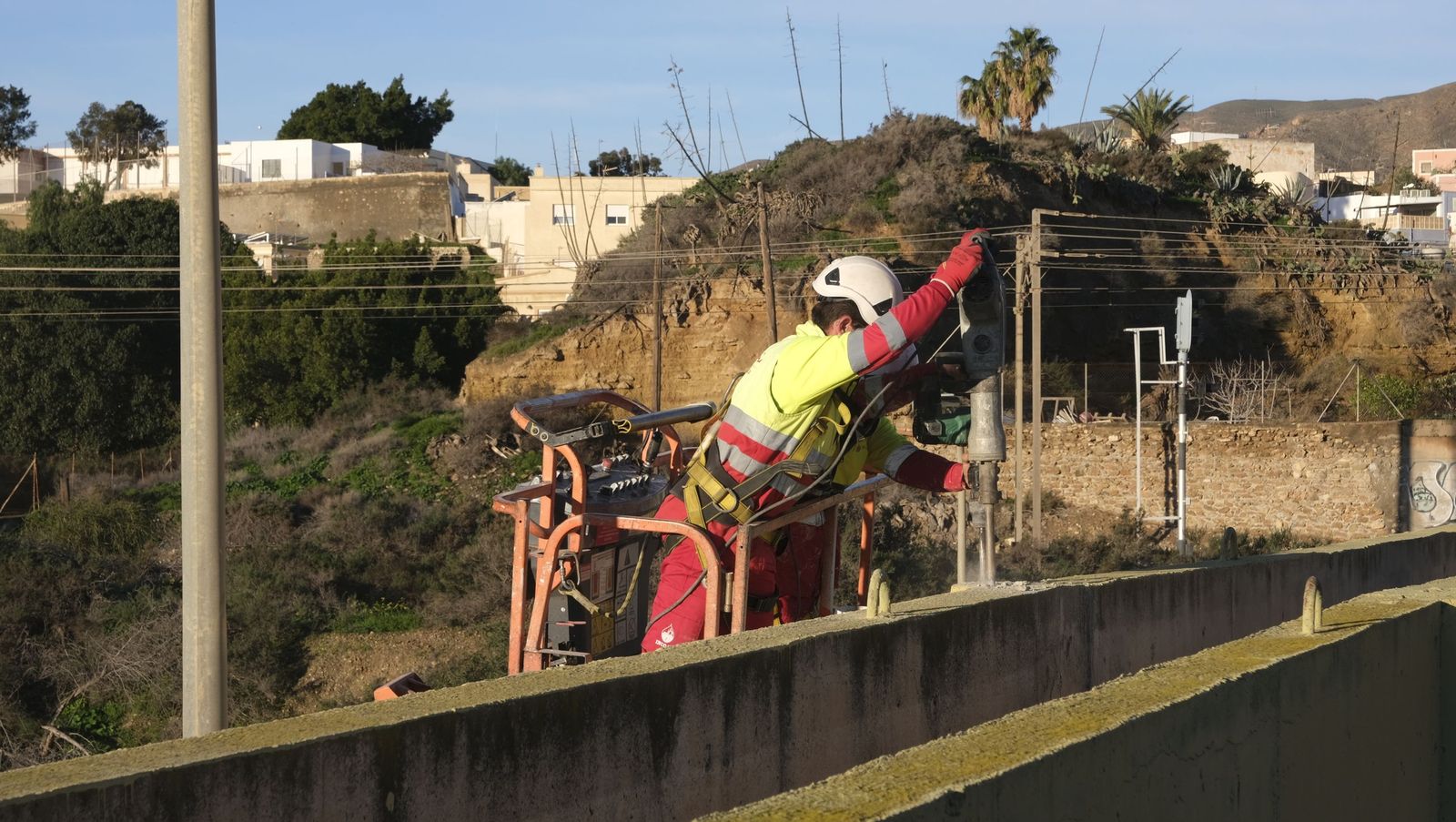 El acueducto de Huércal de Almería ya es historia, en fotos