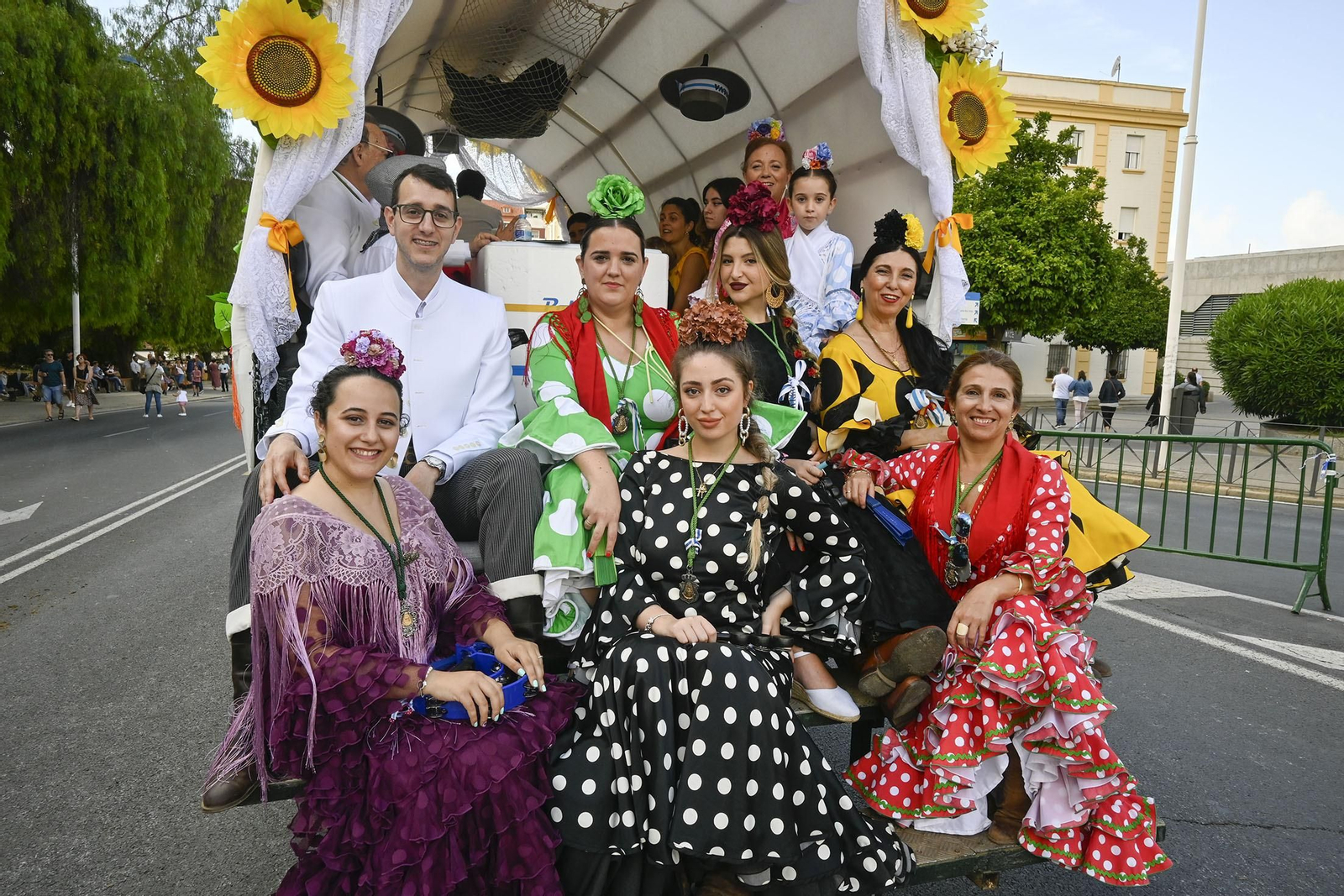 Todos los rocieros de la comitiva de la Hermandad de Huelva, en imágenes