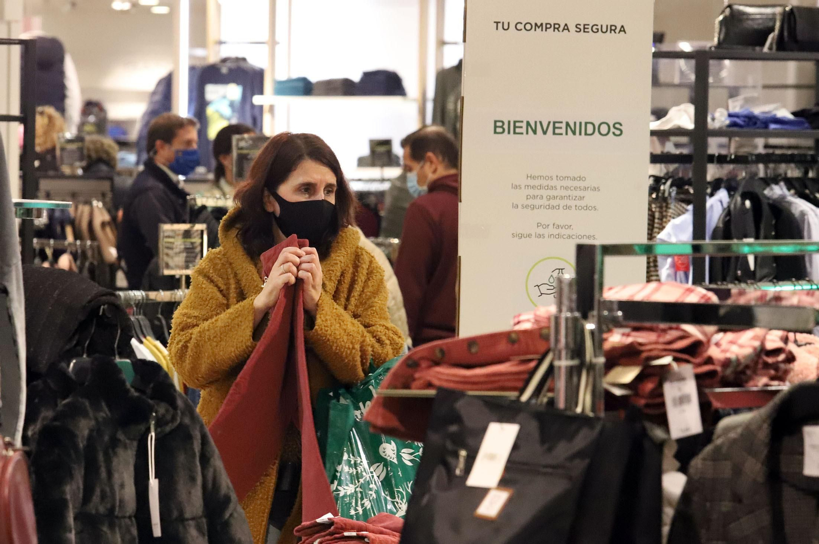Imágenes del "Black Friday" en el Corte Inglés Imágenes del "Black Friday" en el Corte Inglés