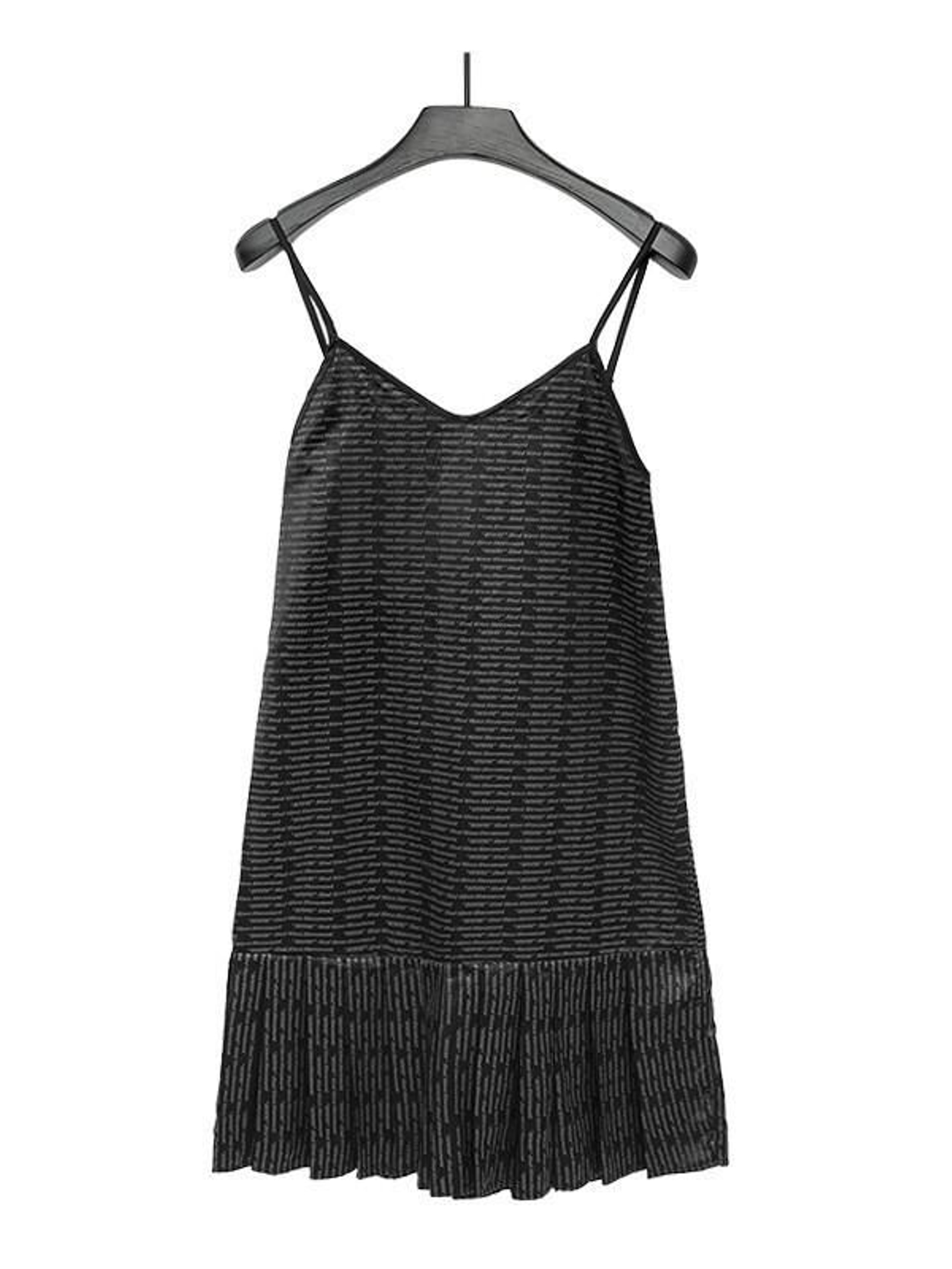 Little black dress de la firma Mod Wave Movement.