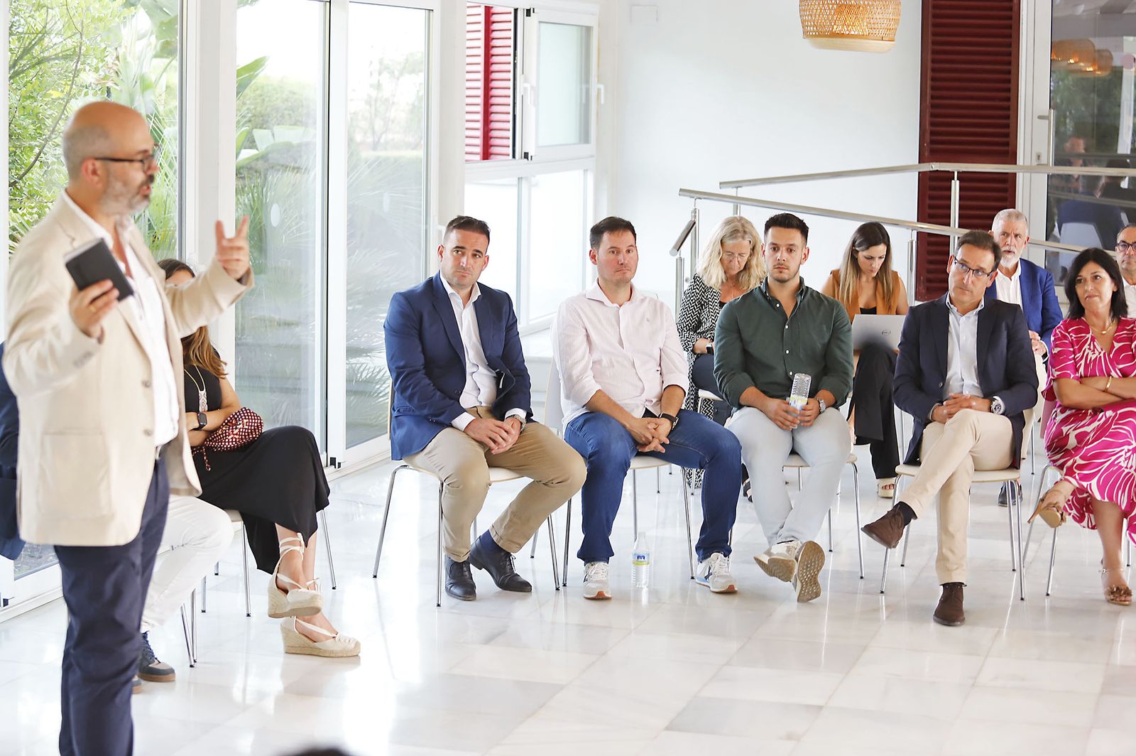 Imágenes del debate de "La Noche de los Frutos Rojos"