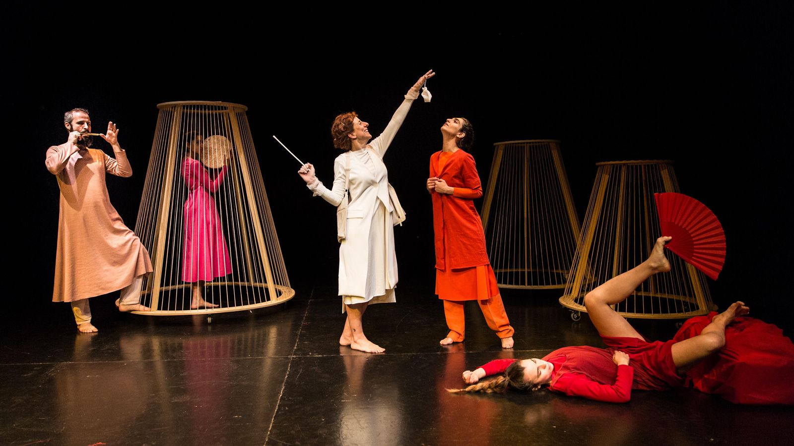 Una instante de una función de la obra 'La excepción y la regla'.