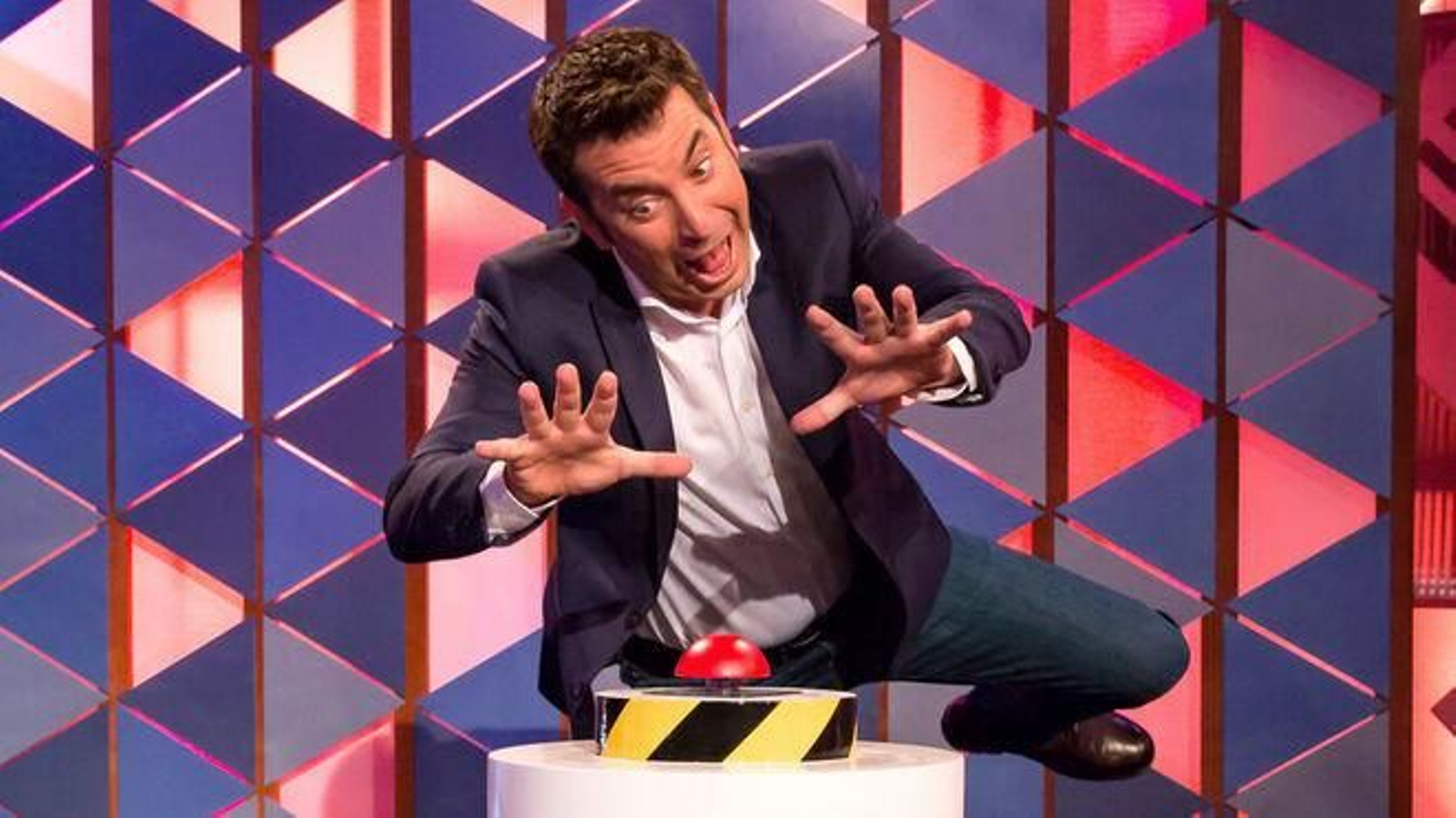 Arturo Valls en el set giratorio de 'Improvisando'