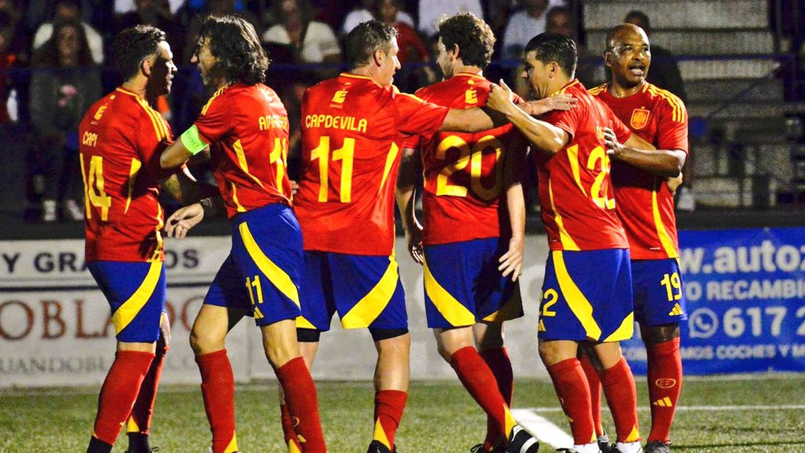 Las Leyendas de la selección española deleitan en Alhaurín de la Torre
