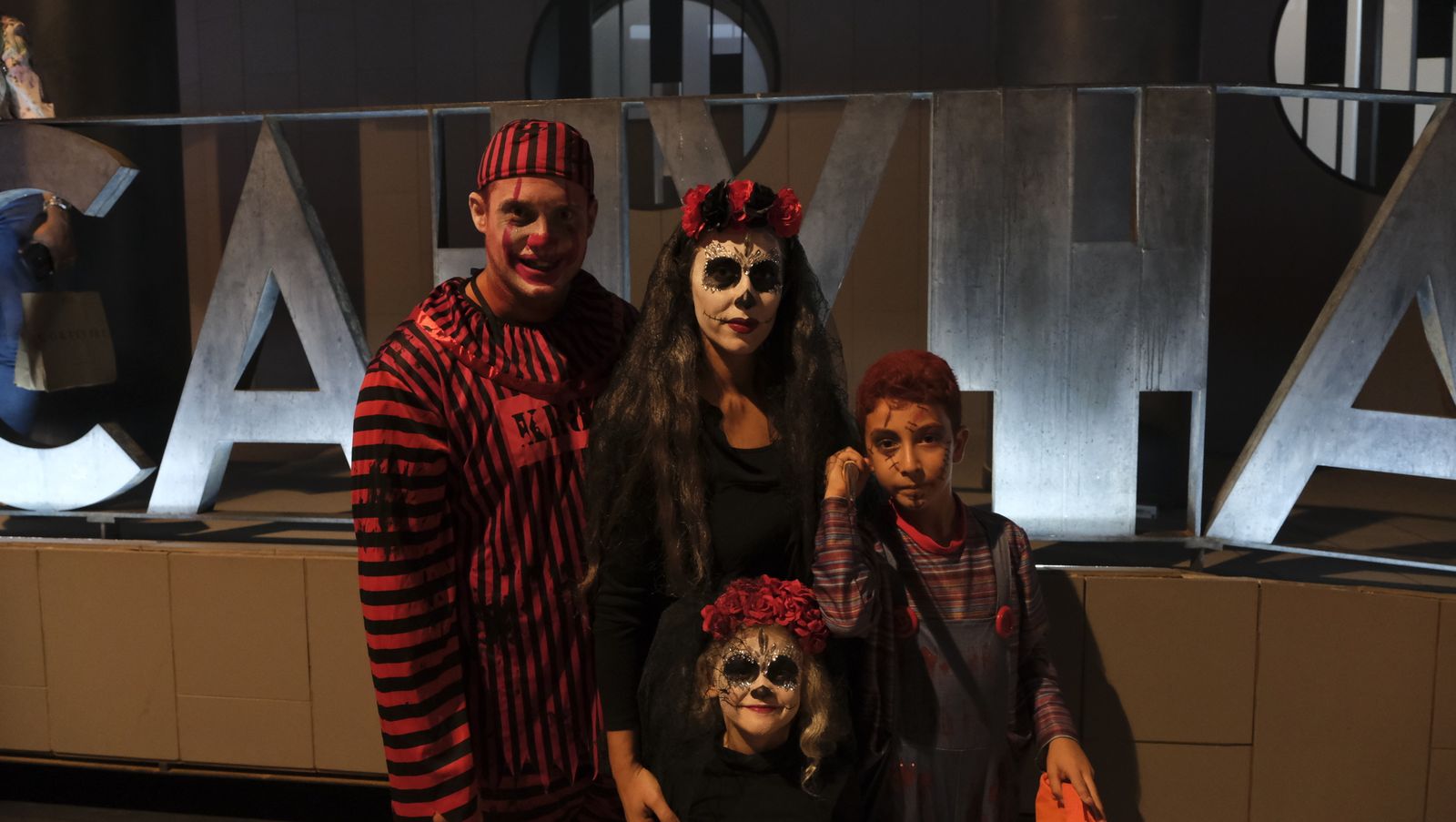 Las imágenes de la Noche en Negro en Almería, Halloween.