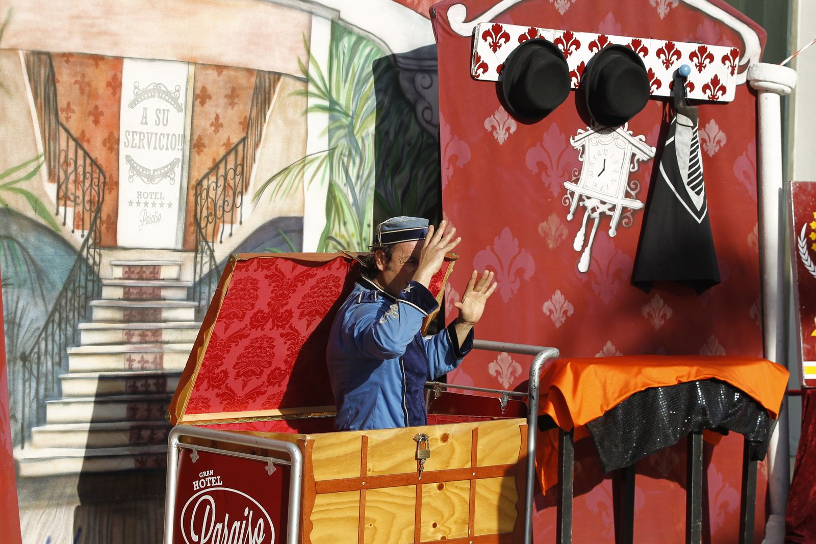 Fotogalería Festival de Teatro de El Ejido. Obra "A Su Servicio". Las Norias