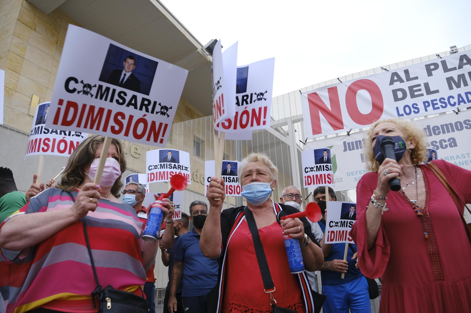 Fotogalería concentración protesta sector pesquero. Almería