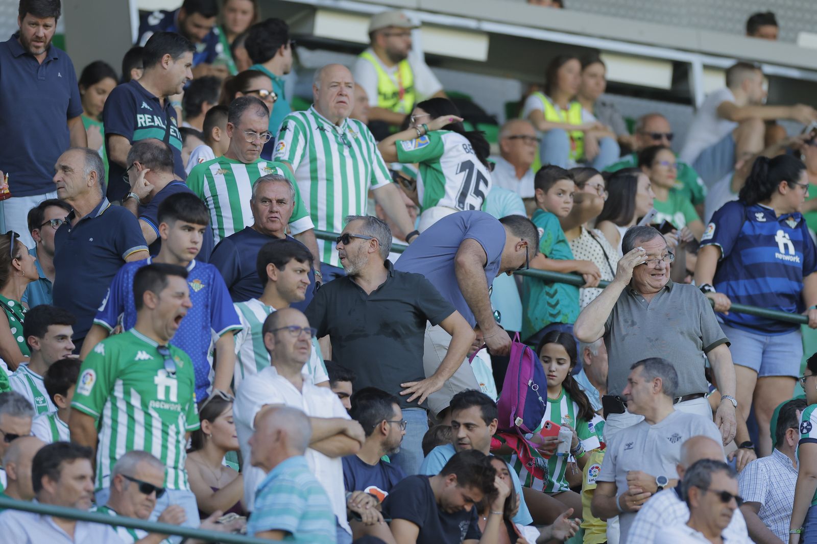 Búscate en las fotos del Betis-Cádiz