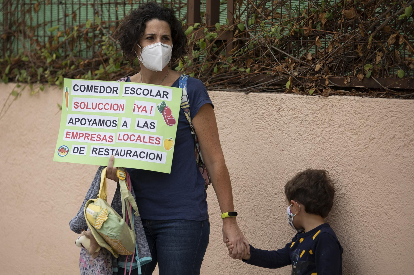 Protesta en el CEIP Abencerrajes de Granada, hace dos semanas.