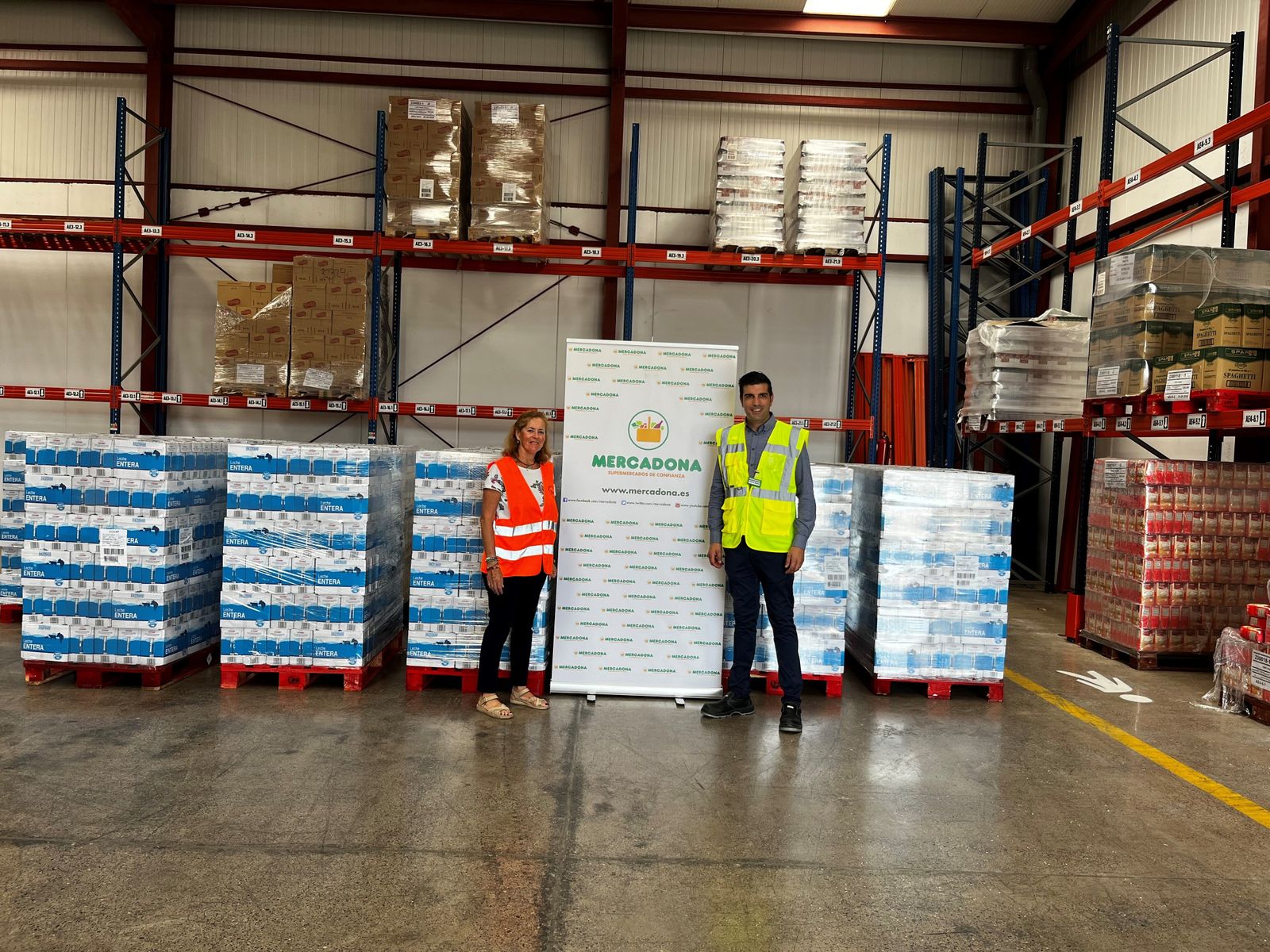 Mercadona en el momento de la entrega.